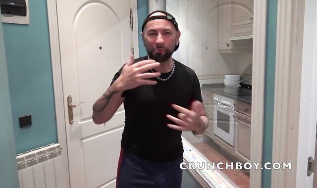 Marvelous Twunk from Madrid Fuckikng Sans A Condom Jess Royan