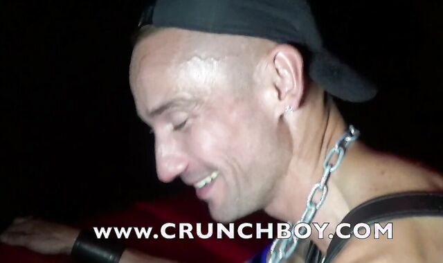 Jordan Baisé Sans A Condom et Dosé Par La Superstar Viktor Rom