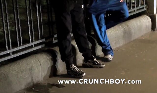 Incredible Fucky-Fucky in Sneakers in Public Subway in Paris