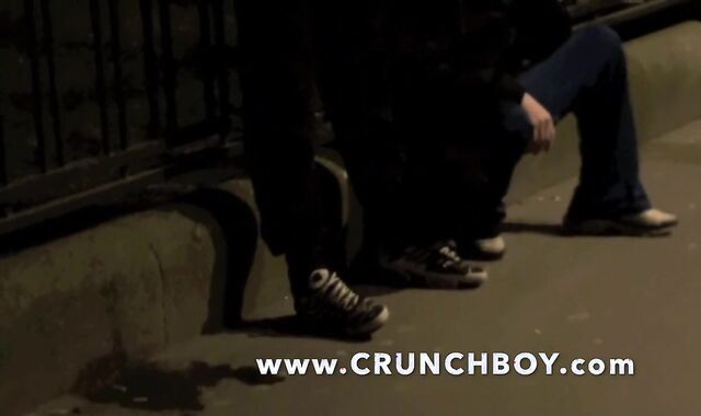 Incredible Fucky-Fucky in Sneakers in Public Subway in Paris