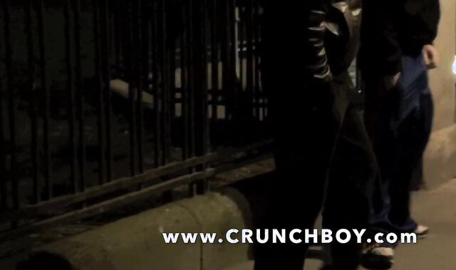 Incredible Fucky-Fucky in Sneakers in Public Subway in Paris