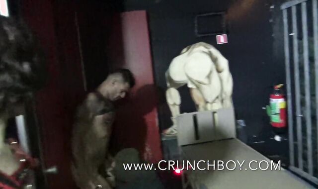 Yam-Sized Orgia in the Cruising WEB in Amsterdam