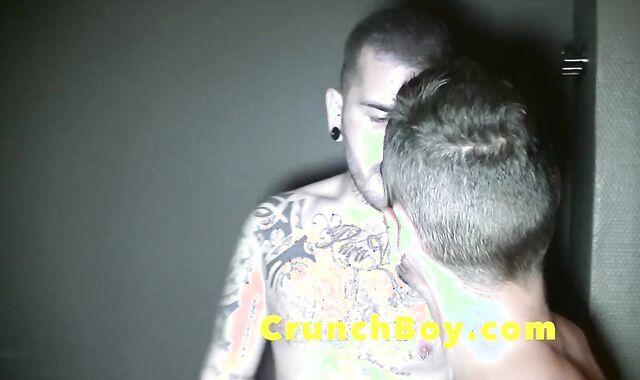 Lad Porked by Muscle Man during a Rubdown : CRUNCHBOY PRODUCTION FLICK