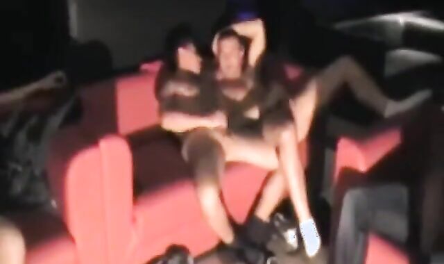 Partouze Touze Group Penetrate Orgie Tournante Cine Paris Queer Exhib