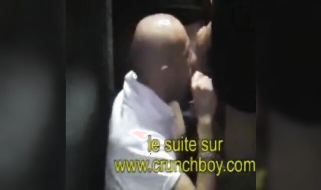 Partouze Group Poke Wih Gigantic Lollipop Faggots