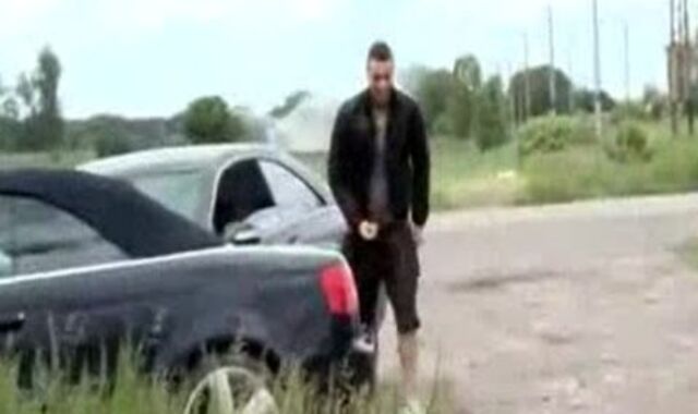 tear up In Public shit-mansion