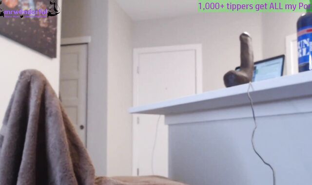 MRW Taking Fake Penises On webcam