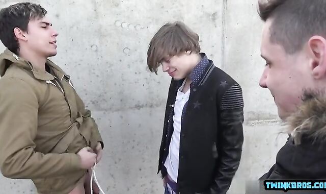 sleazy youngsters Outdoor With mayo fountain