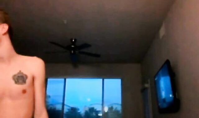 two fantastic teenagers Have Fun