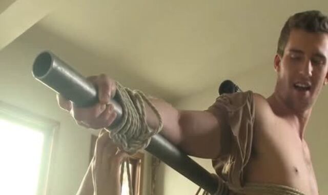 s/m - Southern boy acquires His ten-Pounder Edged.