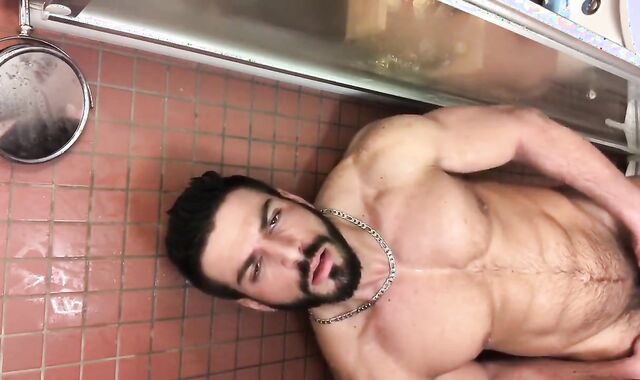 Muscle Bear Solo Showering