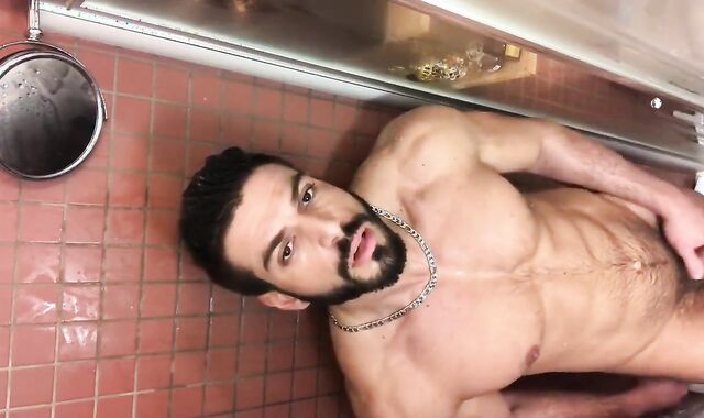 Muscle Bear Solo Showering