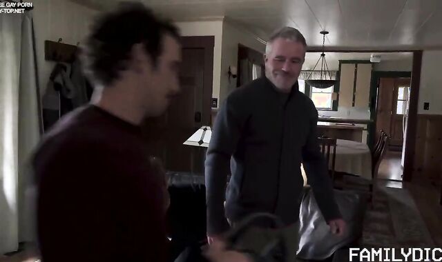 The large Family ramrod nineteen (nude)