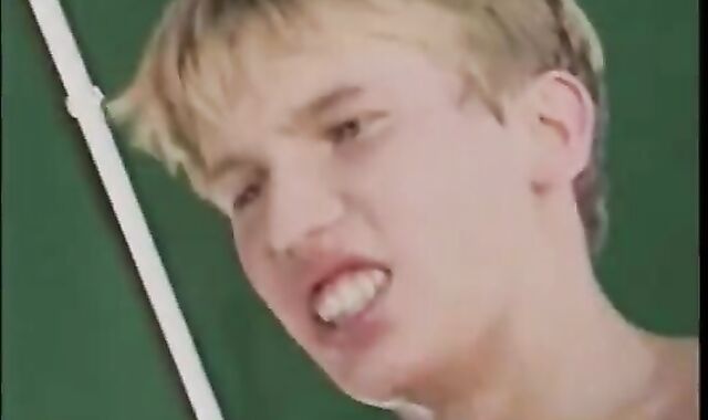 Heterosexual youngster badly poked for the very first time