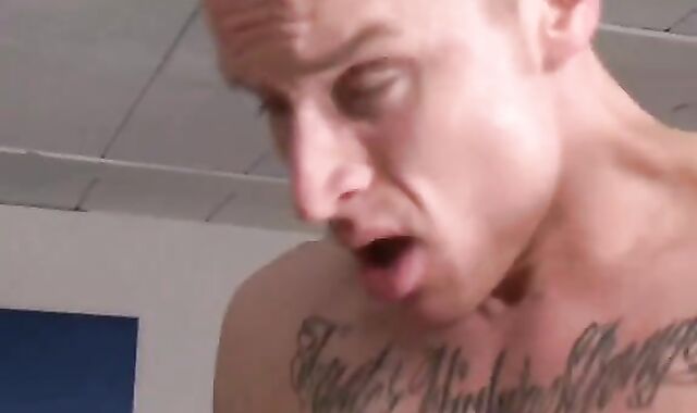 four Some moist Guest Quest