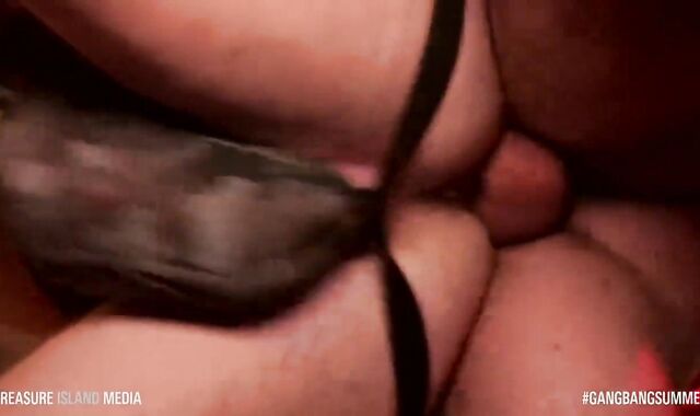 condom-free gang-fucky-fucky