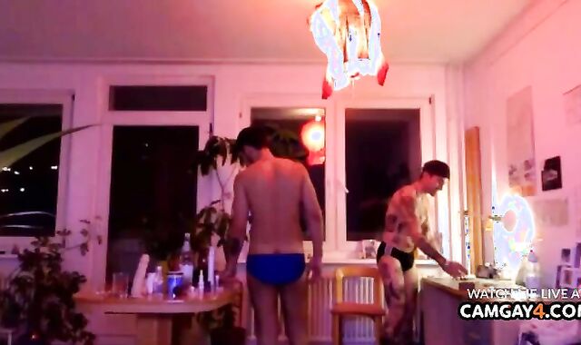 2 nubiles Rubbin' Each Other In Live