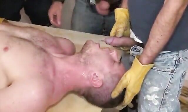 naked And harsh : gang-bang And condom-free