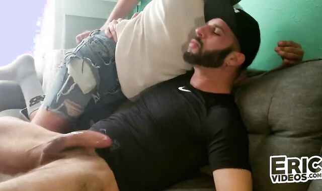 Romeo Davis threeway