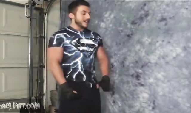 Michael Works Out & Jacks Off