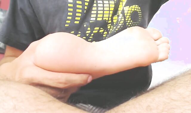 nubile boyz Soles Have Fun