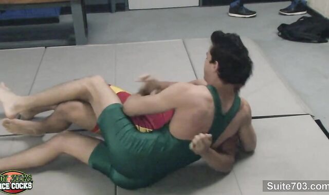 Sporty homo dudes Having pretty Lovemaking