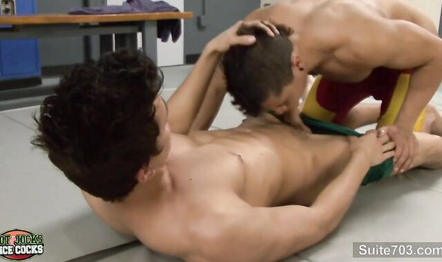 Sporty homo dudes Having pretty Lovemaking