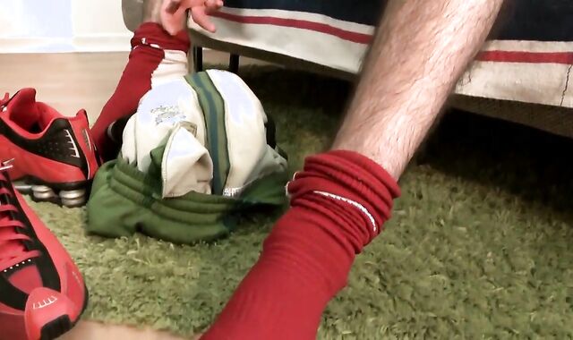 shaggy Hairy Man draining off