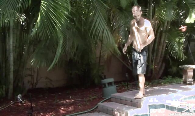 Joe Masturbates Off Outside