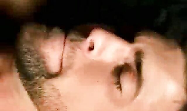 Delo Bueno Un Poco (two Of three)