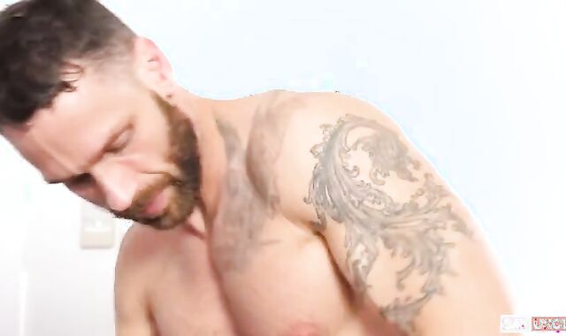 father Sneak Bailed Out Sean Glimpse And Kit Cohen