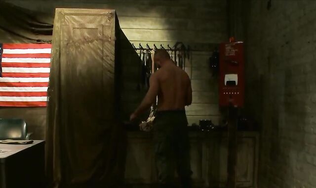 s/m - Major's Prisoner.