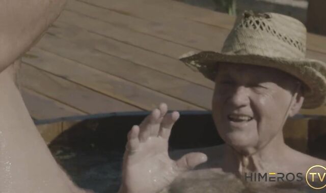 messy grandad Hooks Up With Porno Starlets - Calvin Banks, Alex Mecum, Max Adonis