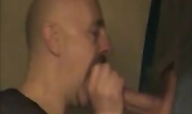 Blad boy Is deep-throating Some Mean gonzo Breath-Taking palpitating ten-Pounder At The Local Gloryhole