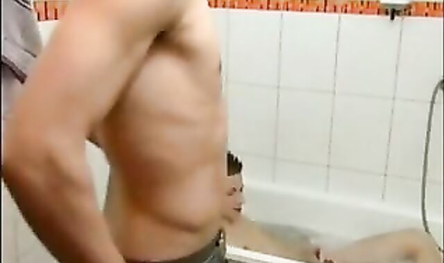 teenies In The Tub BB