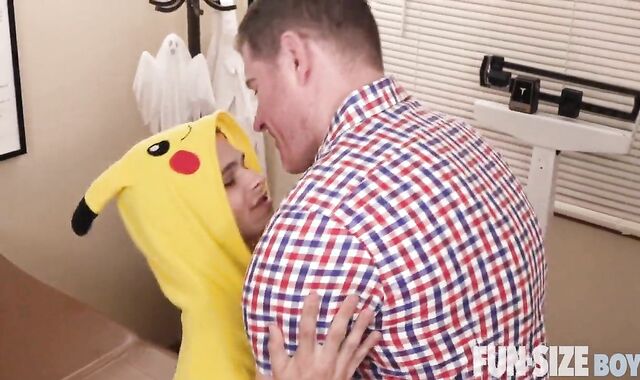 AUSTIN & DR TEDDY Ch10 In Dr. Grizzly's Trick Or Handle