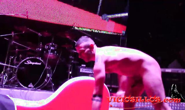 Turbo Leon & Manu Perronash Public fag penetrate At SEM 2016