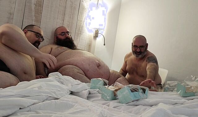 Writerhorny And Nanferplus71feed Me Doughnuts On A Blissful Morning.