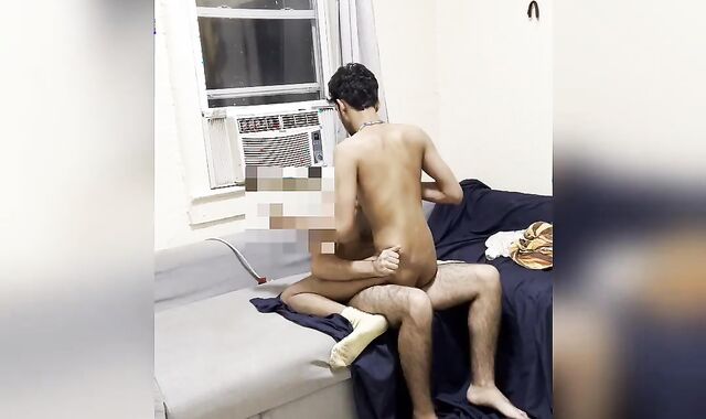 A North African breeding an Asian twunk