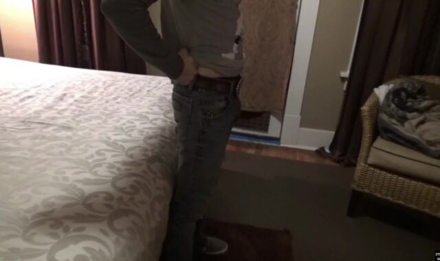 nineteen yr-older Hetero Cody Comebacks