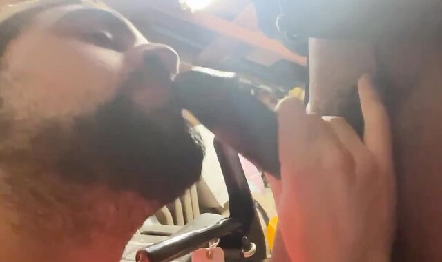 My mate pumps his flow down my facehole