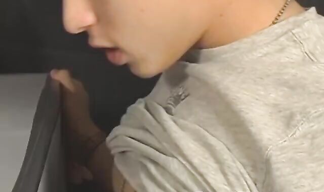 Novice Nevin Scott deep-gullets fat meatpipes to come in fraternity