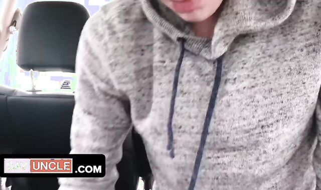 Hormonal Gets Fucked Wet By His Elder Man