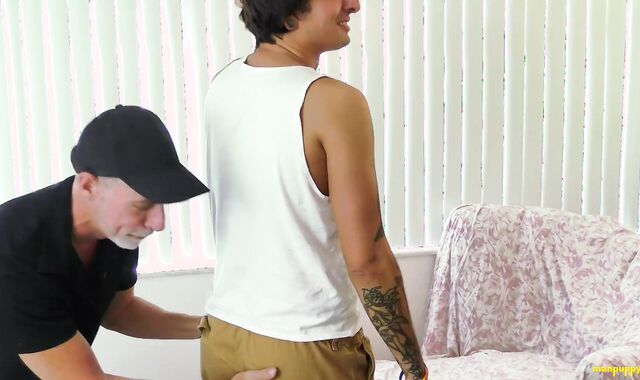 Johnny Mercy orders back door home delivery