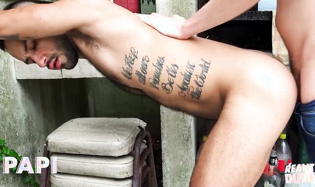 Papi - Milo Takes A Break From Work And Bj's Pablo X And Their Boss' Smash-Stick At The Same Time