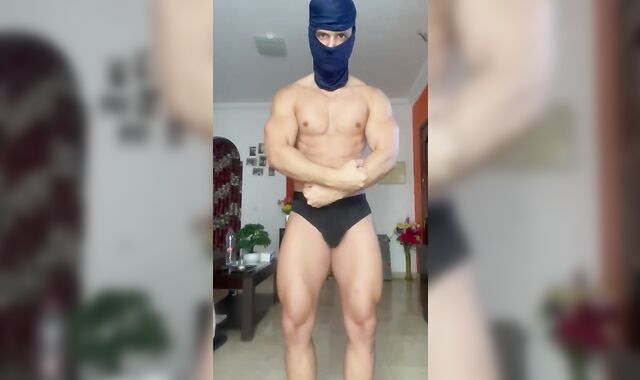 Posing ???? ✅ OF ???????? @e_rosxxl