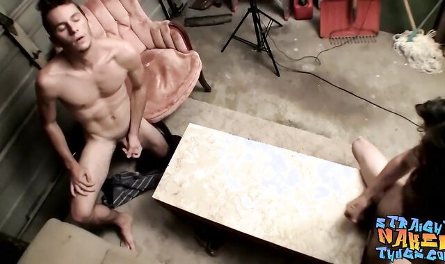 Straight thugs Devin Reynolds and Dean Inja fapping