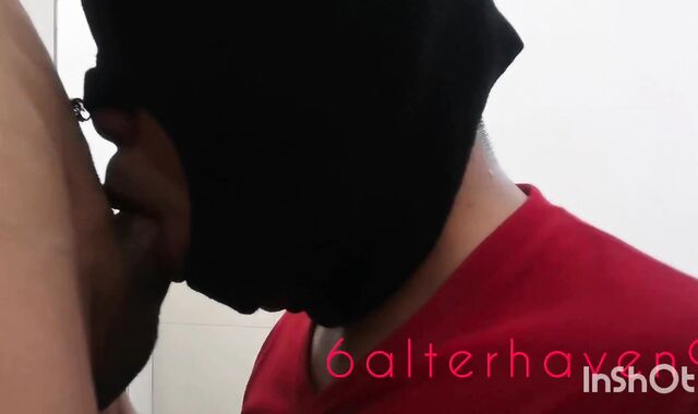 Blessed Fresh Yr at Mall! Blowage and inhale your acquaintance's knob. (Sinubo ang torotot sa bagong taon