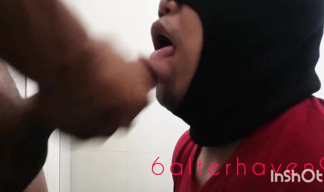 Blessed Fresh Yr at Mall! Blowage and inhale your acquaintance's knob. (Sinubo ang torotot sa bagong taon