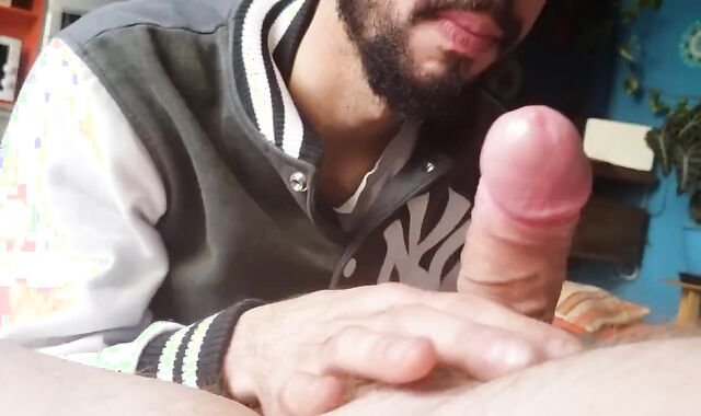 I ENJOY DEEP-THROAT MY HUBBY IN THE MORNING FOR HIM TO COME IN MY GULLET